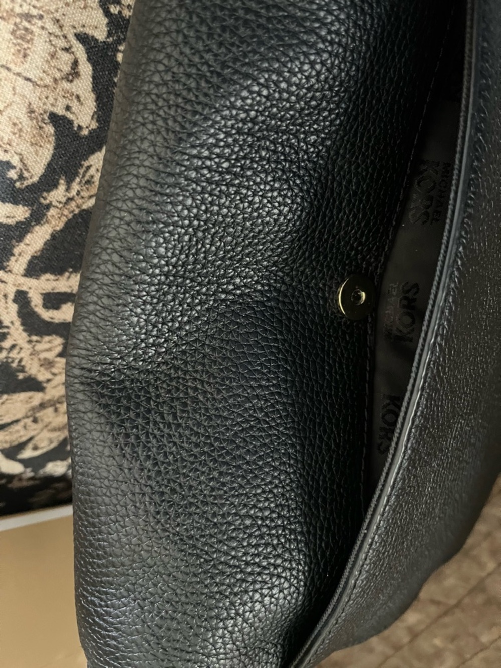 Michael Kors Black Pebbled Leather Shoulder Bag with Gold Hardware - Picture 7 of 11